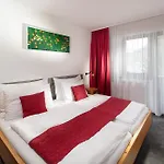 Hoehlenstein 4* Tux