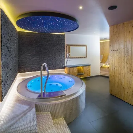 Hotel Hoehlenstein 4*