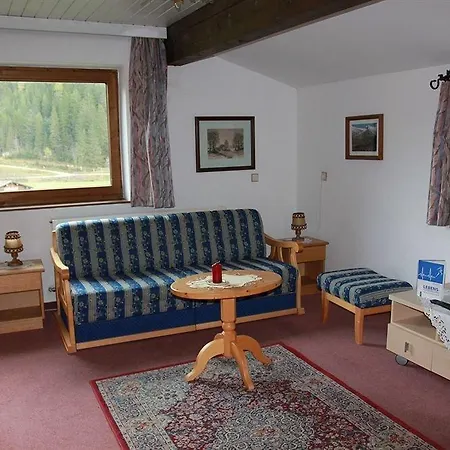 فندق Hoehlenstein 4*