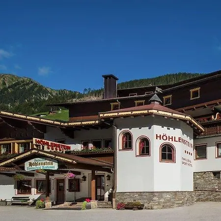 Hoehlenstein Hotel