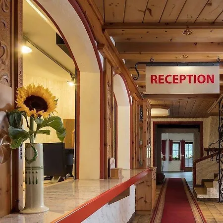 Hoehlenstein 4* Тукс