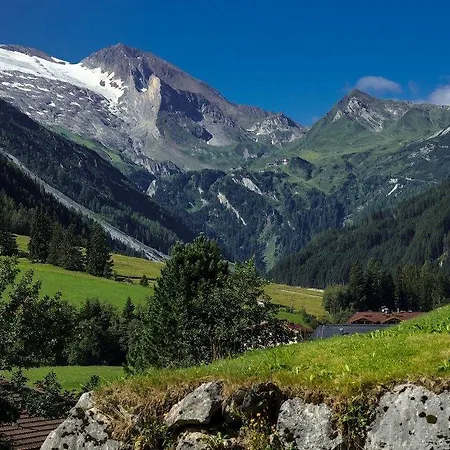 Hoehlenstein Szálloda 4*