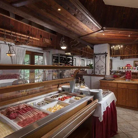 Hotel Hoehlenstein 4*