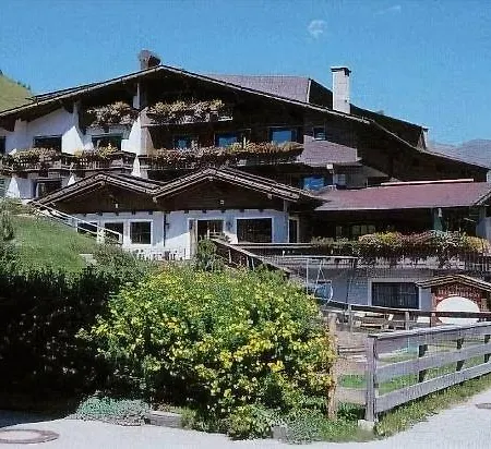 Hoehlenstein 4* Tux