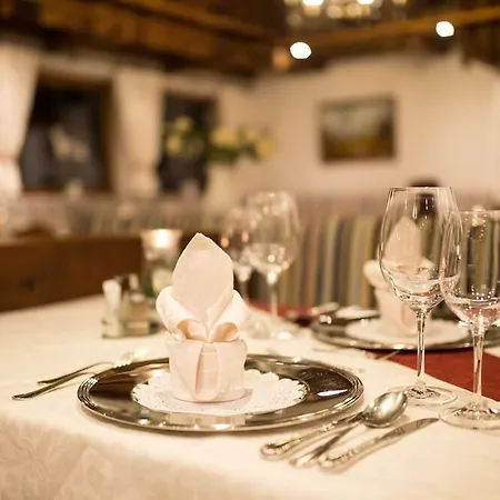 Hoehlenstein 酒店 图克斯