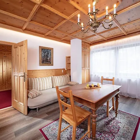 酒店 Hoehlenstein 4*