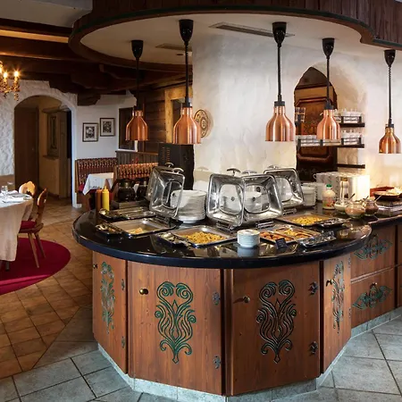 Hoehlenstein 图克斯