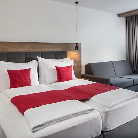 Hoehlenstein 4* Тукс
