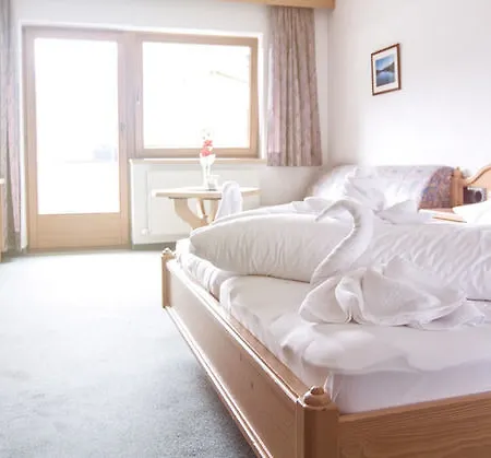 Hotel Hoehlenstein 4*