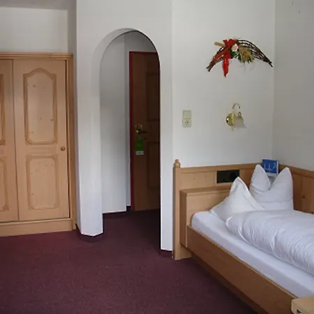 酒店 Hoehlenstein 图克斯