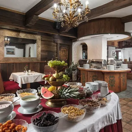 Hotel Hoehlenstein 4*