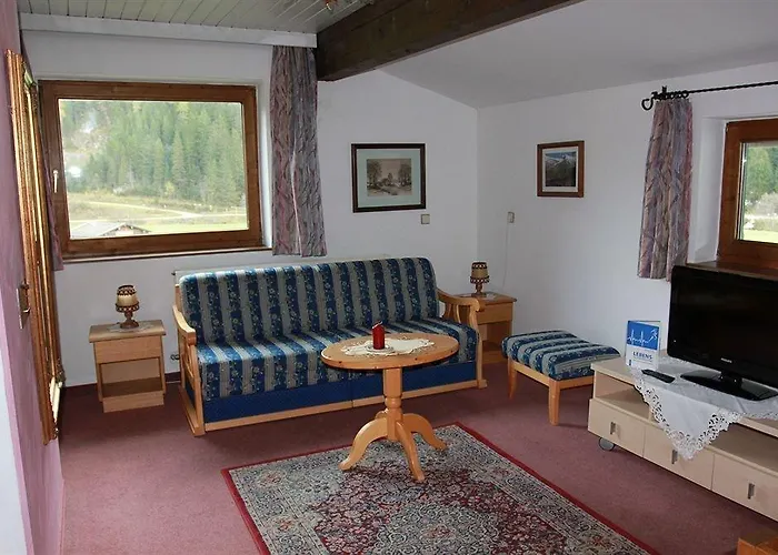 Hotel Hoehlenstein 4*