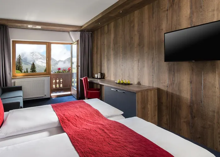 Hoehlenstein Szálloda 4*