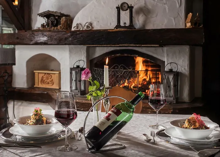 Hoehlenstein Szálloda Tux