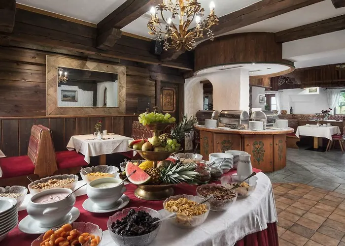 Szálloda Hoehlenstein 4*