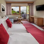 Hoehlenstein ホテル